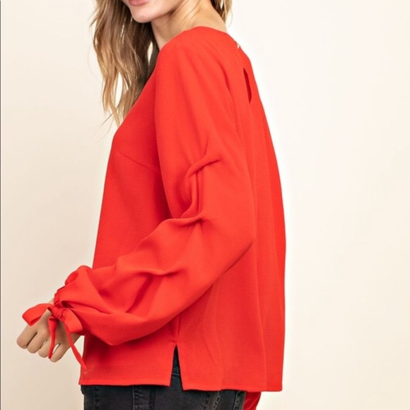 Bubble Crepe Blouse - Picture 3 of 5